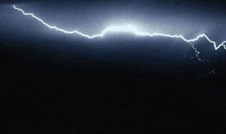 一道闪电能产生多少度电（一道闪电可以产生多少度电）