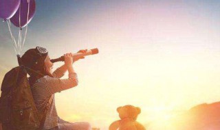 姐妹小聚吃饭心情短语（与闺蜜聚餐开心短句八个字）