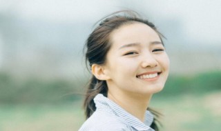 背后的痘痘能不能挤 背后的痘痘能不能挤掉