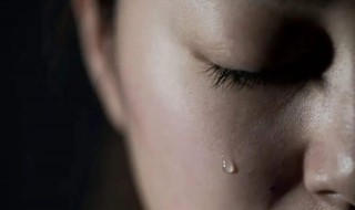 好想大哭一场的说说（好想大哭一场的说说感觉时间好紧张的句子）