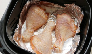 空气炸锅一定要用锡纸吗（空气炸锅必须用锡纸么）