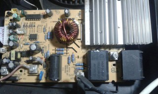 电磁炉断电后有响声怎么回事（电磁炉断电后有响声怎么回事儿）