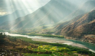 武汉长江大桥建成通车时间是哪一年