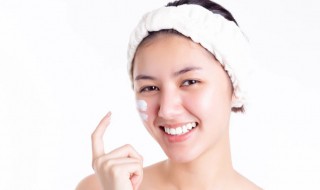 油皮怎么补足水分呢 油皮怎么保持水油平衡