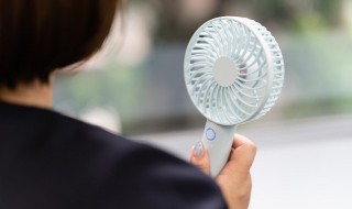 初伏中伏末伏哪个最热（初伏和末伏哪个热）