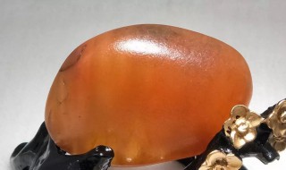 金丝玉怎么保养才亮?（金丝玉要怎样保养才有光泽）