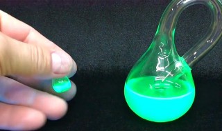 克莱因瓶的原理 克莱因瓶的原理跟什么相似