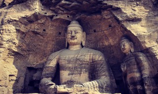 我国最大的佛像石窟群位于（中国有多少石窟佛像群）