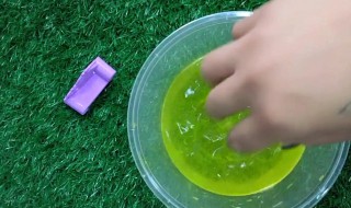 如何清洗水晶泥（如何清洗水晶泥污渍）