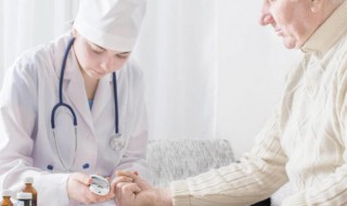 体检前一天晚上几点不能吃东西（做肠镜检查需要提前做什么准备）