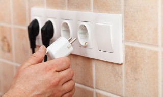 插座上的n和l是什么意思（插座上的n和l是什么意思啊）