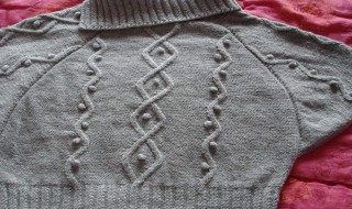 毛衣领子缩小的方法（毛衣领子怎么变小）