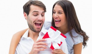 送老婆的生日礼物送什么好(送老婆的生日礼物送什么好生日礼物贺卡)