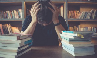 挫折的励志句子（挫折的励志句子100字）