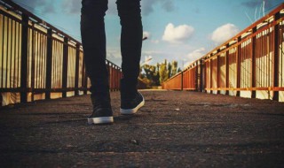 站在山顶的人生感悟 站在山顶的人生感悟作文