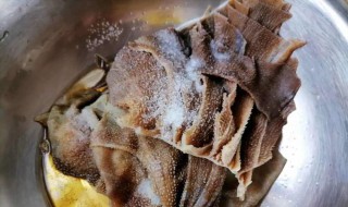 牛百叶怎么洗才能干净 牛百叶怎么洗才能干净牛百叶怎么切