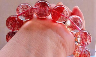 女生佩戴草莓晶的禁忌 女生佩戴草莓晶的禁忌项链