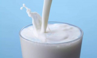 液态牛奶怎么选择（液态牛奶怎么选择好坏）