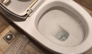 马桶堵了最快的办法（马桶堵了最快的办法小苏打）