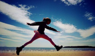 如何练习弹跳力 如何快速提高弹跳力的方法