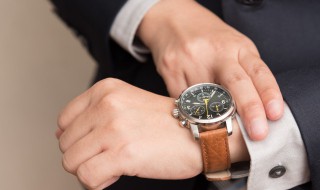 手表电池怎么换（手表电池怎么换?）