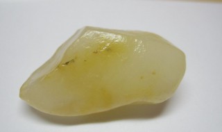 金丝玉鉴别的四个方法 金丝玉为什么不建议买