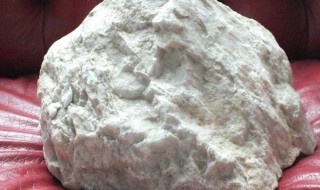 昆仑玉原石鉴别方法 昆仑玉原石鉴别方法视频