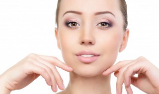 雪花膏的正确使用方法（雪花膏的功效与作用）