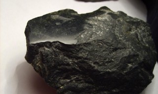 墨玉鉴别方法 墨玉鉴别方法图解