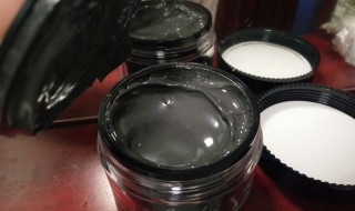 火山泥面膜的正确使用方法 敷泥膜的十大禁忌