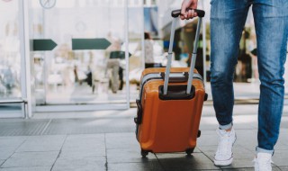 行李箱刮花补救方法 行李箱刮花补救方法图解