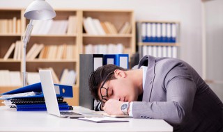 生活很累的经典句子（感情生活很累的经典句子）