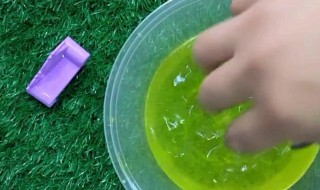 用液体胶水怎样做泥 怎么用液体胶水做泥无硼砂