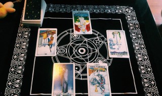 女生玩塔罗牌的危害(女生玩塔罗牌的危害大吗)