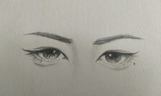 桃花眼是什么样的（男孩桃花眼是什么样的）