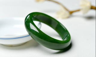 和田玉怎样辨别（和田玉怎样辨别真假视频）