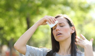 炎炎夏日送清凉的句子 炎炎夏日送清凉的句子给爱人