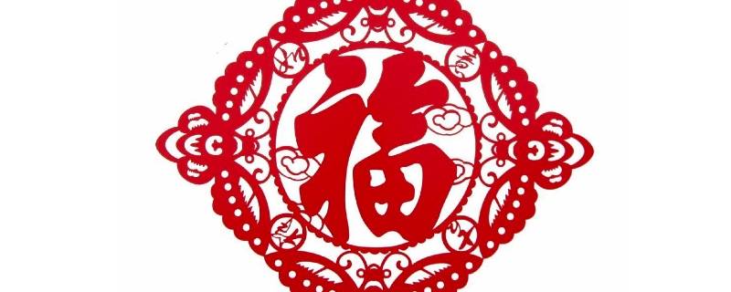 窗纸时间长了粘在玻璃上如何撕掉（窗户纸时间久了怎么撕下来）