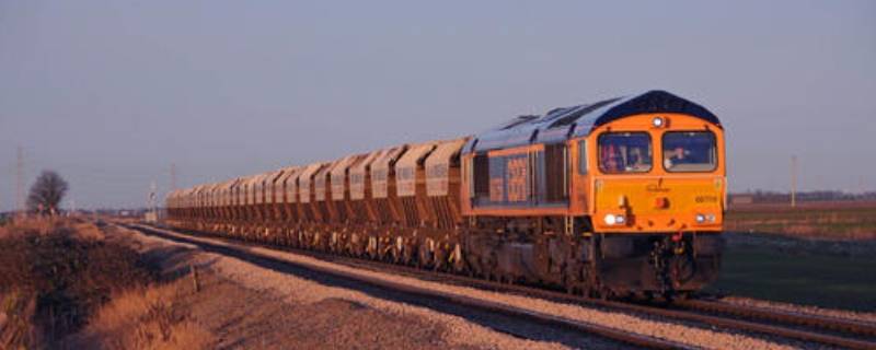 身份证过期了怎么坐火车（身份证过期了怎么坐火车票）