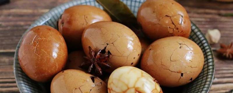 茶叶蛋放冰箱捞出还是泡着 茶叶蛋如何保存是在水里面泡着吗