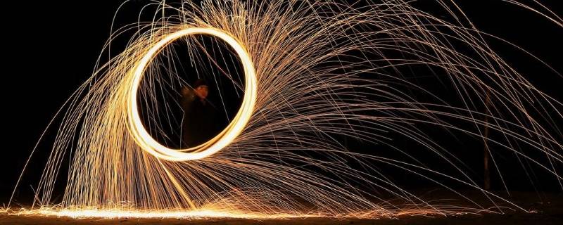 钢丝棉烟花是什么原理 钢丝棉烟花是什么原理造成的