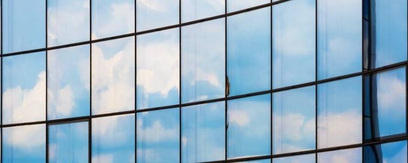 玻璃出现在哪个朝代（玻璃是在哪个朝代出现的）