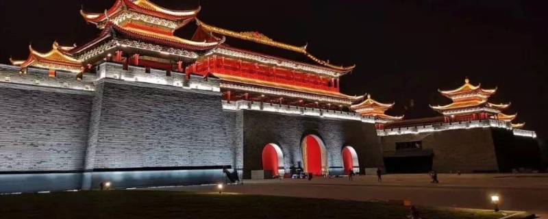 八闽古城闽越水镇在哪里（闽越水镇来历）