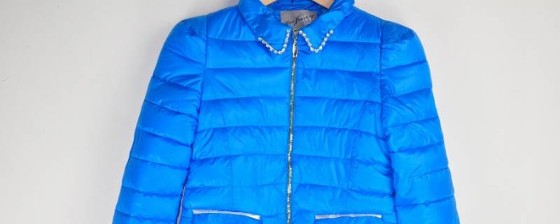 棉服一坨坨的如何平整（棉服一坨一坨的怎么恢复）