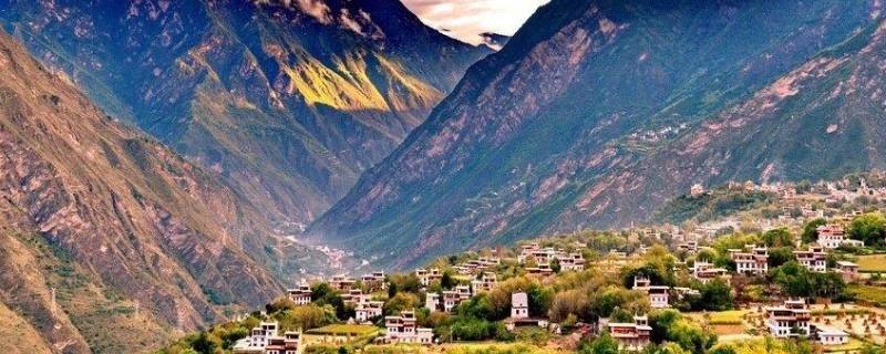 大小金川是如今什么地方（大小金川县）