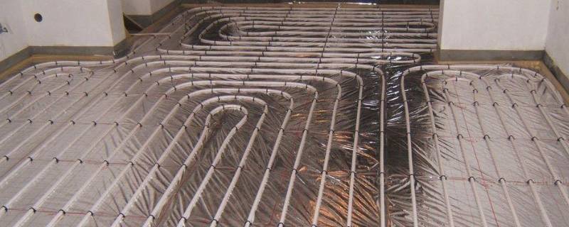 地热放气是放进水还是回水（地热回水用放气吗）