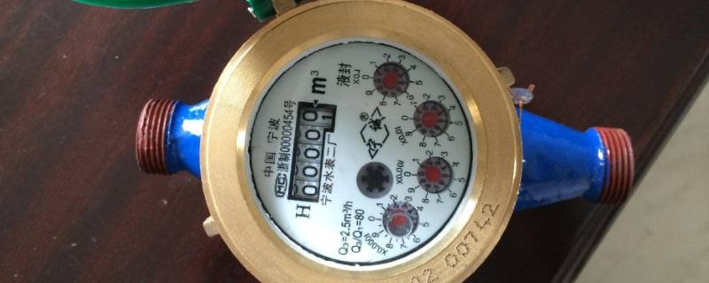 冬天水表冻了可以用开水烫吗 水表冻了可以用开水浇吗