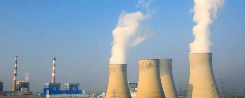 大烟囱里往外冒的白色的是什么（烟囱冒白烟）