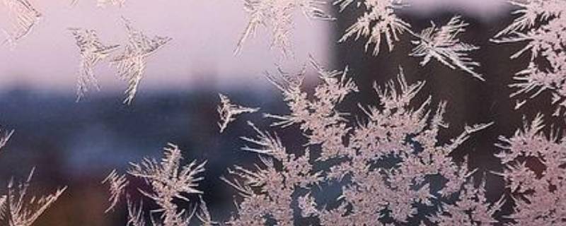 冬天窗户玻璃会冻裂吗 冬天窗户玻璃冻裂了怎么办