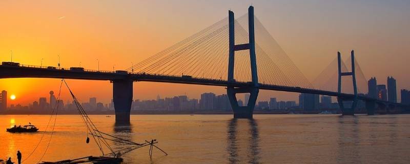 长江经过哪些城市（长江经过哪些城市省会）